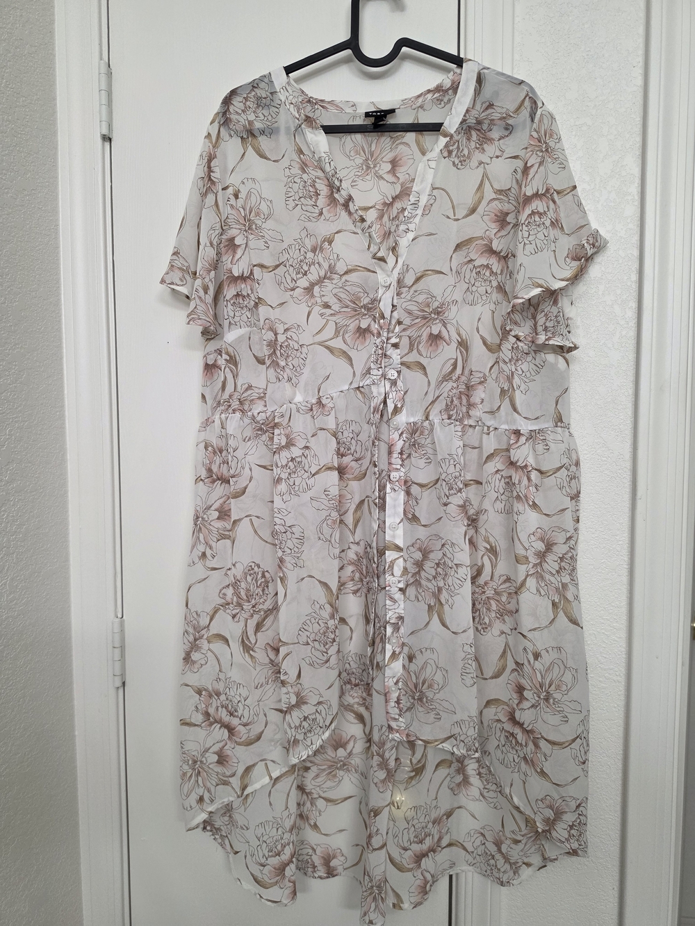 Torrid Size 2 Floral Button-Front Sheer Women's Top -